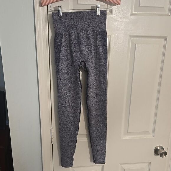 Gymshark Gray High-Waisted Leggings - Picture 1 of 6